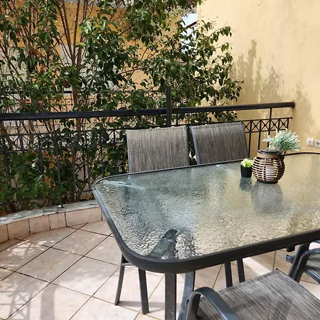 Apartment Breeze Apartments-nea Plagia *